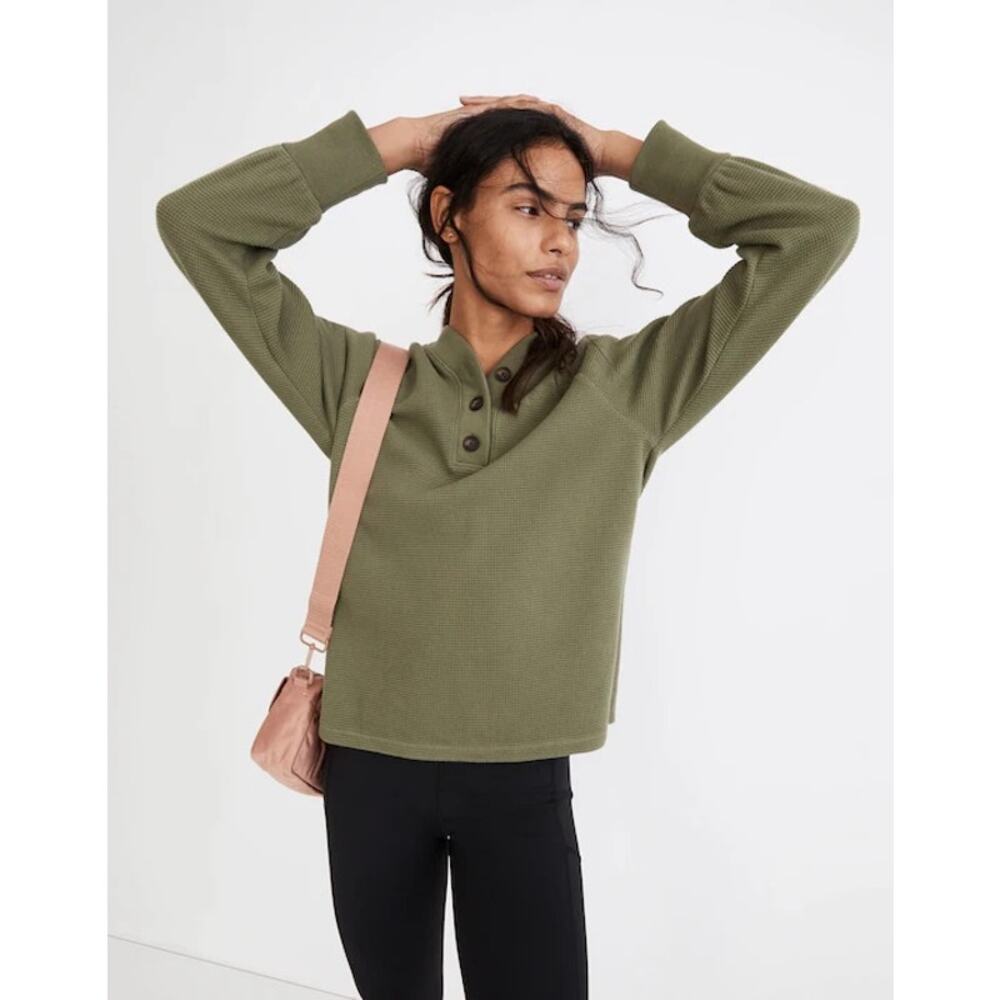 Madewell Textured Waffle V-Neck Henley Sweatshirt in Faded Palm Size Medium